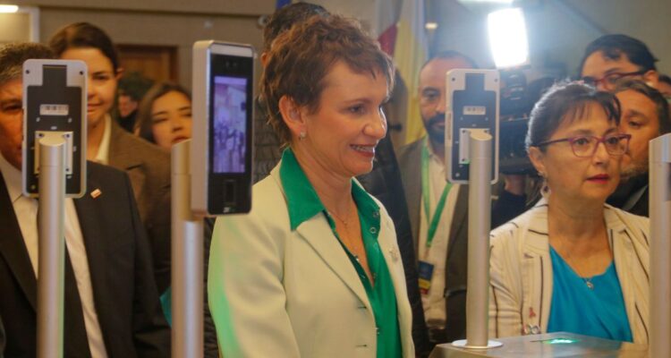 Tohá llega al Congreso por AC en su contra: “Es una jornada que hay que enfrentar con tranquilidad”