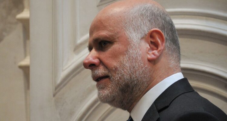 Elizalde devela que diputados de oposición “reconocen” que AC contra Tohá “no tiene sentido”