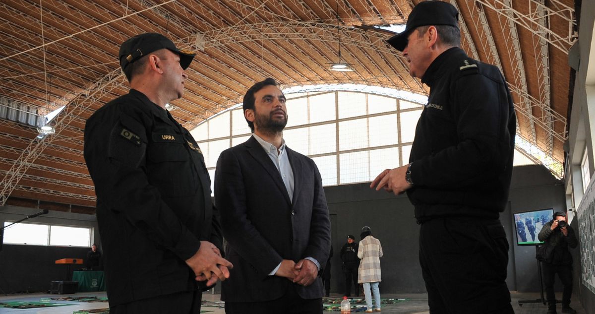 Funcionarios de Gendarmería anuncian pérdida de confianza y exigen que Gajardo lidere negociación