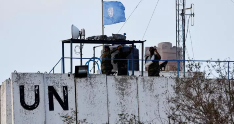 Misión de paz de la ONU en Líbano denuncia que tanques israelíes destruyen puerta e ingresan a su base