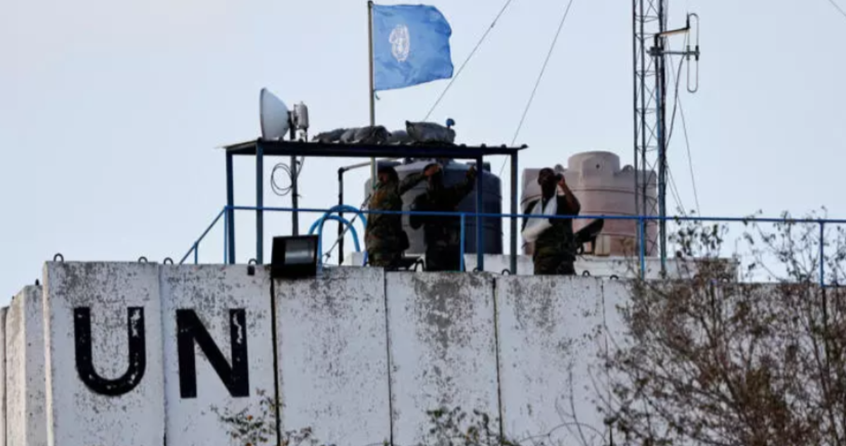 Misión de paz de la ONU en Líbano denuncia que tanques israelíes destruyen puerta e ingresan a su base | Internacional | BioBioChile