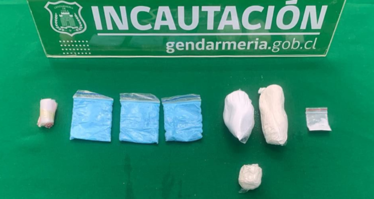 Mujer detenida tras ingresar droga en sus parte íntimas