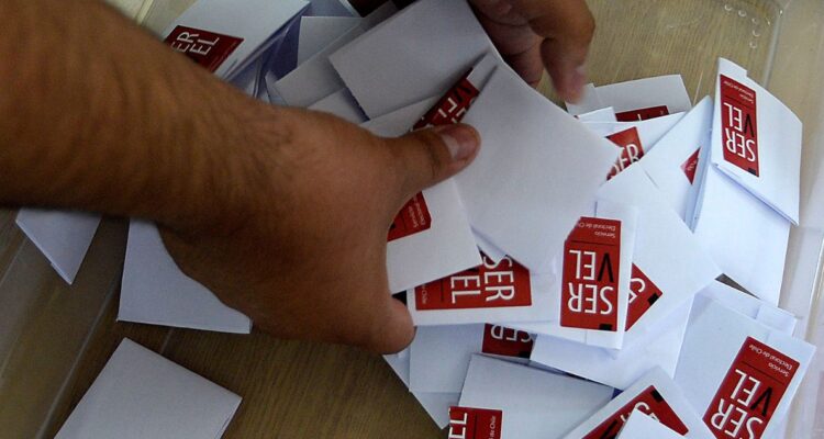 Cuál es la multa por no votar en las elecciones del 26 y 27 de octubre, dónde, cómo y cuándo presentar las excusas para no ser multado.