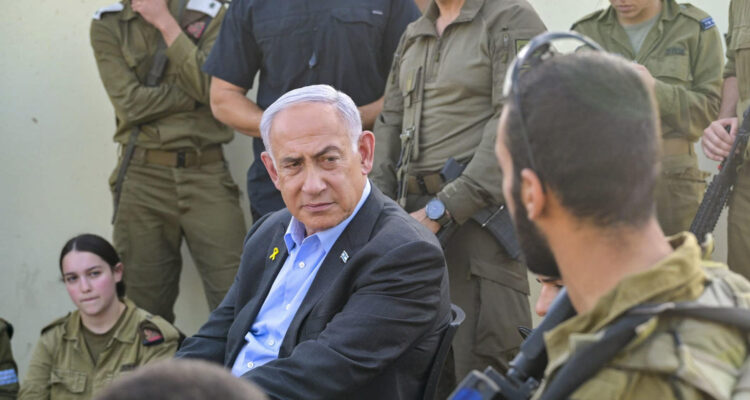 Benjamín Netanyahu, visita este lunes la base militar de Golani,