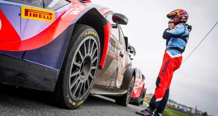 Neuville cada vez más cerca del título en WRC: piloto belga aumenta ventaja en Rally de Europa Central