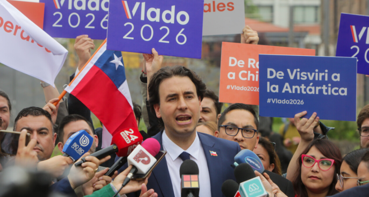 Partido Liberal oficializa la candidatura presidencial de Vlado Mirosevic