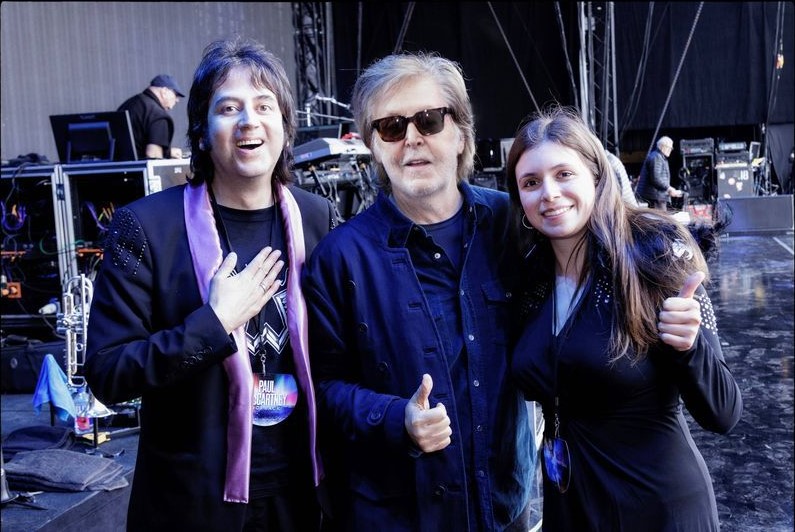 "Fuimos muy afortunados": Paul McCartney "bendijo" a pareja chilena para casarse antes de su concierto