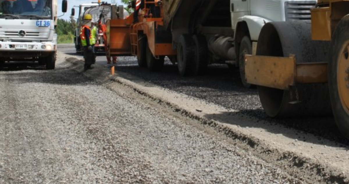 INVESTIGAN A JEFE PROVINCIAL DE VIALIDAD QUE INTERVINO EN PROYECTO PARA PAVIMENTAR CAMINO A SU FUNDO: LUEGO SE CONSTRUYÓ UN CENTRO DE EVENTOS
