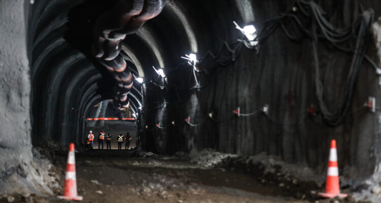 Informe apunta a La Araucanía y Valparaíso como regiones con proyectos más afectados por permisología