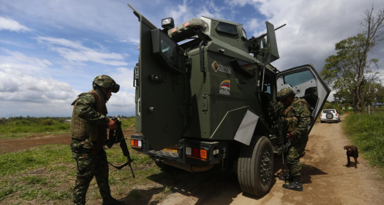 Petro ordena bombardeos contra disidentes de las FARC tras ataque con drones