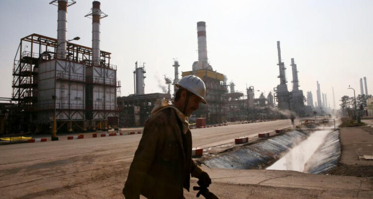 El impacto que tendría para la economía mundial un eventual ataque de Israel a las petroleras de irán