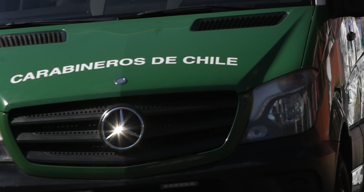 Vehículo de Carabineros por retén Las Ánimas de Valdivia