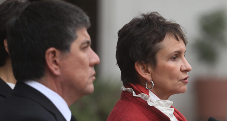 Revelan que Ministra Tohá advirtió a Monsalve antes de la incautación del teléfono al exsubsecretario