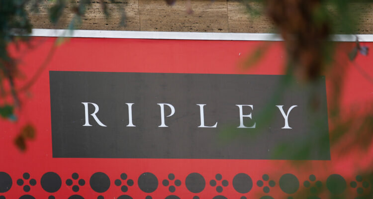 Sernac abre procedimiento con Ripley para compensar a 180 mil consumidores.