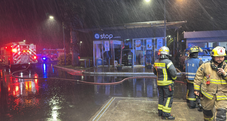 Roban cajero automático en ruta que une Penco y Concepción: Bomberos acudió por saturación de gas