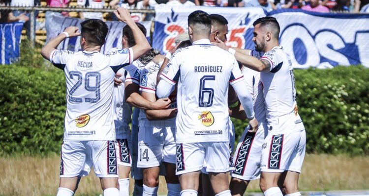 Melipilla venció a Lautaro de Buin y terminó líder de la Segunda División.