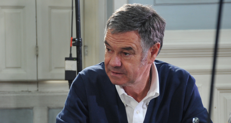 Senador Ossandón (RN)y anuncio de AC contra Boric: “El horno no está para bollos”