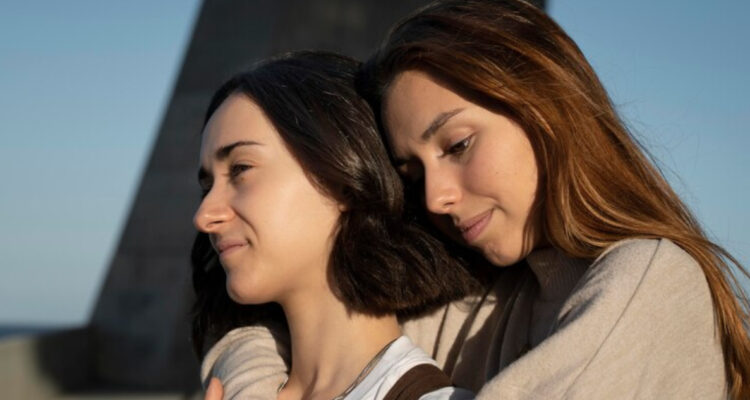 ¿Existe el ‘síndrome de la hermana mayor’? Las heridas que deja la parentalización durante la niñez