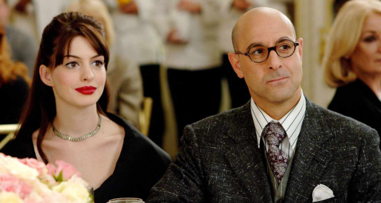 Stanley Tucci junto a Anne Hathaway en El diablo viste a la moda