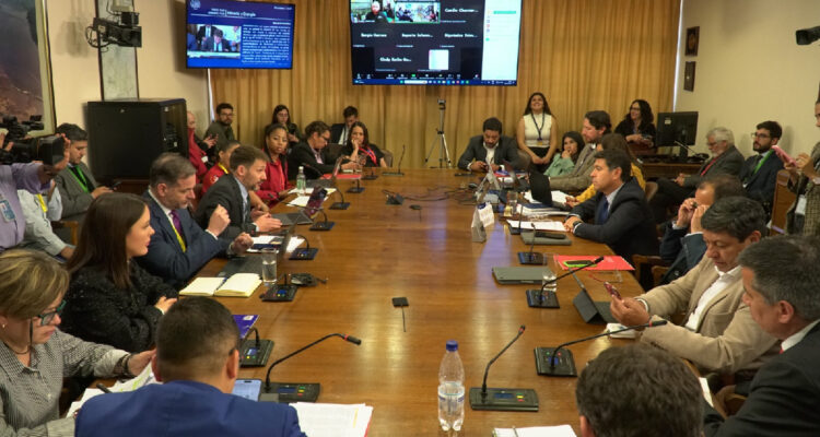 Comisión aprueba en general ampliación del subsidio eléctrico: llegaría al 40% más vulnerable del RSH