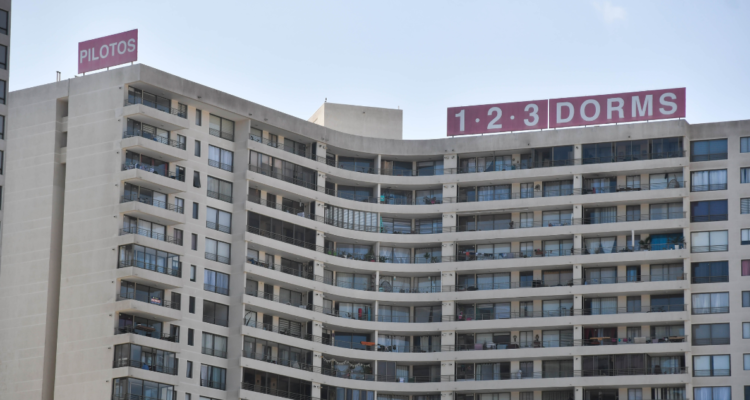 ¿Qué sueldo debes tener para comprar un departamento nuevo en las principales ciudades de Chile?