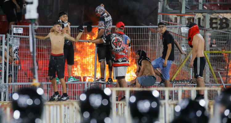Con 12 minutos por jugar: reprograman Supercopa entre Colo Colo y Huachipato suspendida por desmanes