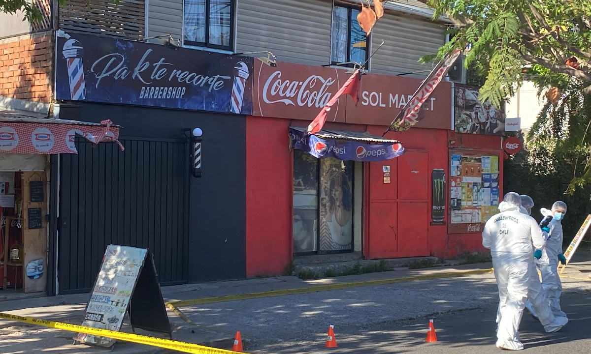 Balacera en Maipú deja una persona herida: disparos fueron dirigidos a una barbería