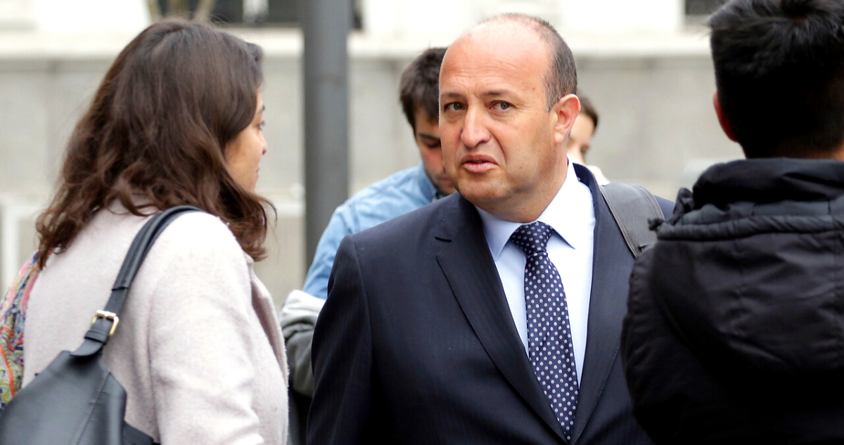 UDI justifica contratación de exfiscal Guerra en Providencia apelando a su trayectoria