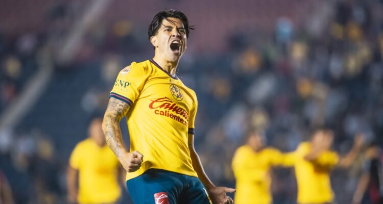 Víctor Dávila sufrió una fractura en el América de México.