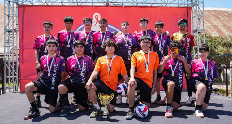 Estudiantes se consagran en final de Vóleibol Masivo en Cerro Navia: conoce a los ganadores