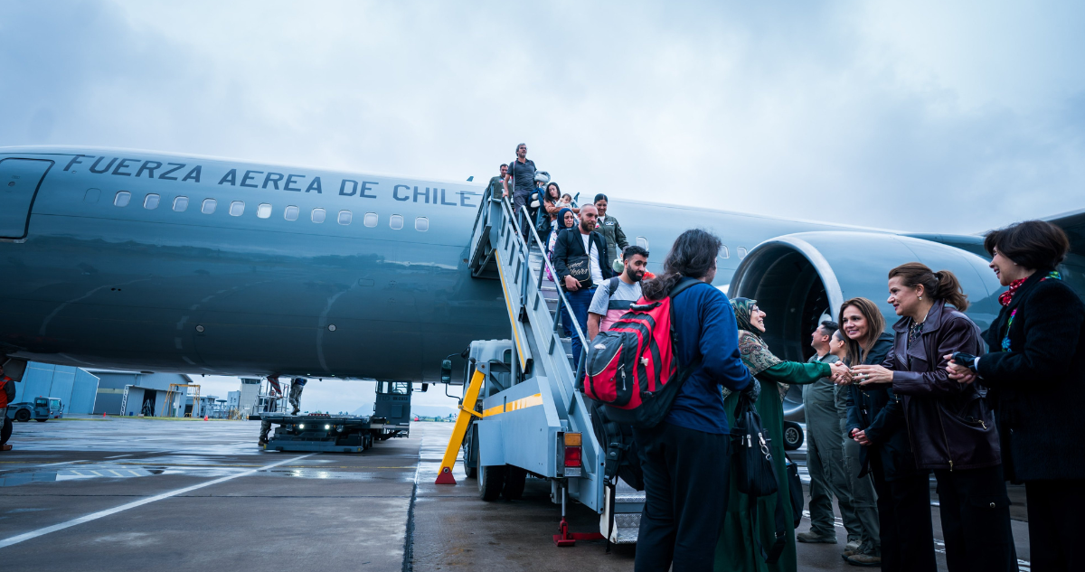Cancillería informó que recibió vuelo humanitario desde Líbano con 67 personas