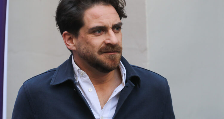 Winter respalda a Karamanos