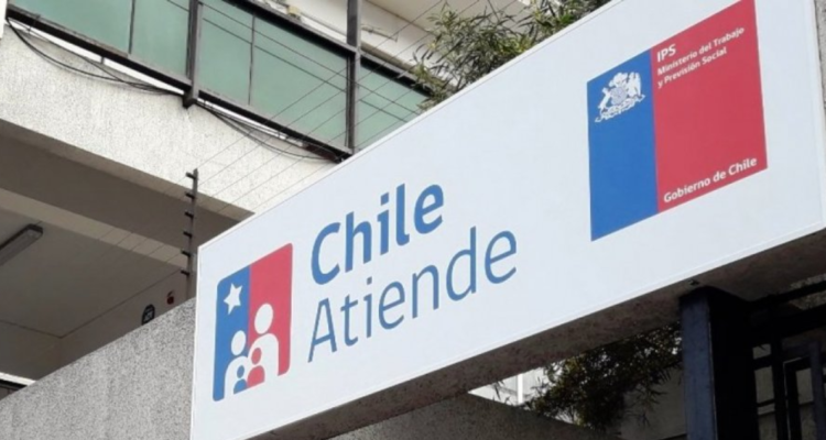 Adulto mayor se roció líquido inflamable en oficina de ChileaAtiende en Valparaíso: había dejado carta