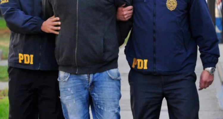 Detienen a conductor que habría atropellado a peatón y que luego huyó del lugar en Osorno