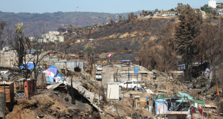 Extienden por 30 días plazo de investigación de megaincendio que afectó a la región de Valparaíso