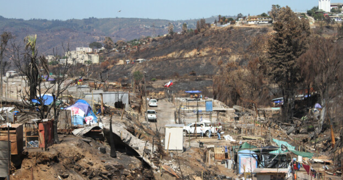 Extienden por 30 días plazo de investigación de megaincendio que afectó a la región de Valparaíso