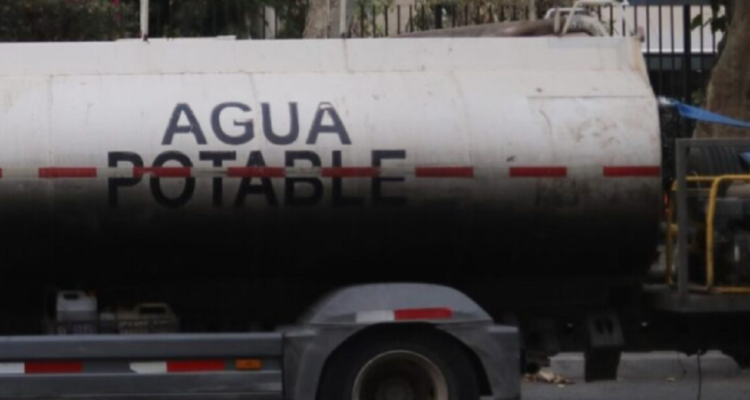 Araucanía: Gremio de Camiones Aljibes acusa que Gobierno adeuda $3 mil millones por servicios impagos