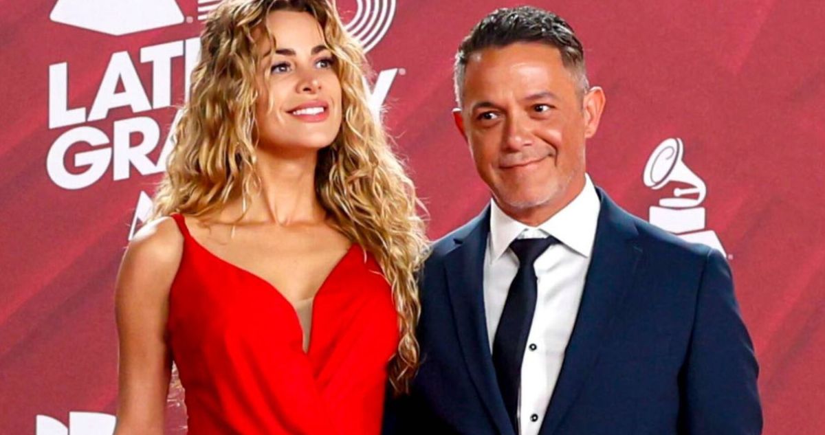 Candela Márquez y Alejandro Sanz en los Premios Latin Grammy de 2024.
