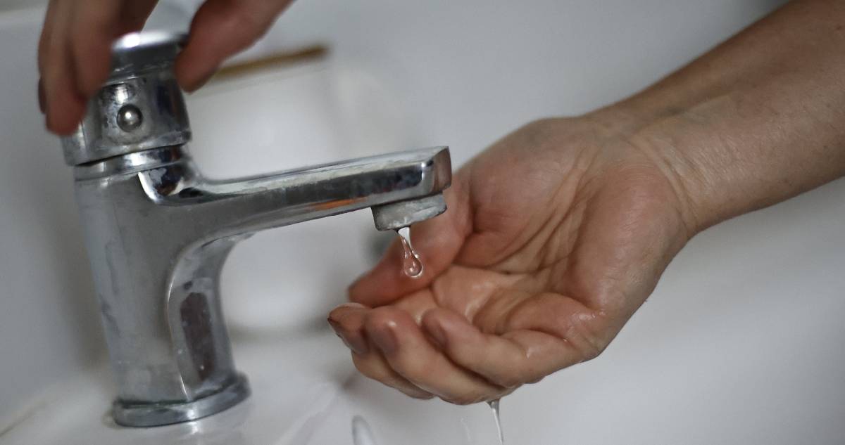¿Cuánto subirá tu cuenta de Aguas Andinas tras el alza que se aplicará desde abril de 2025 en la RM?