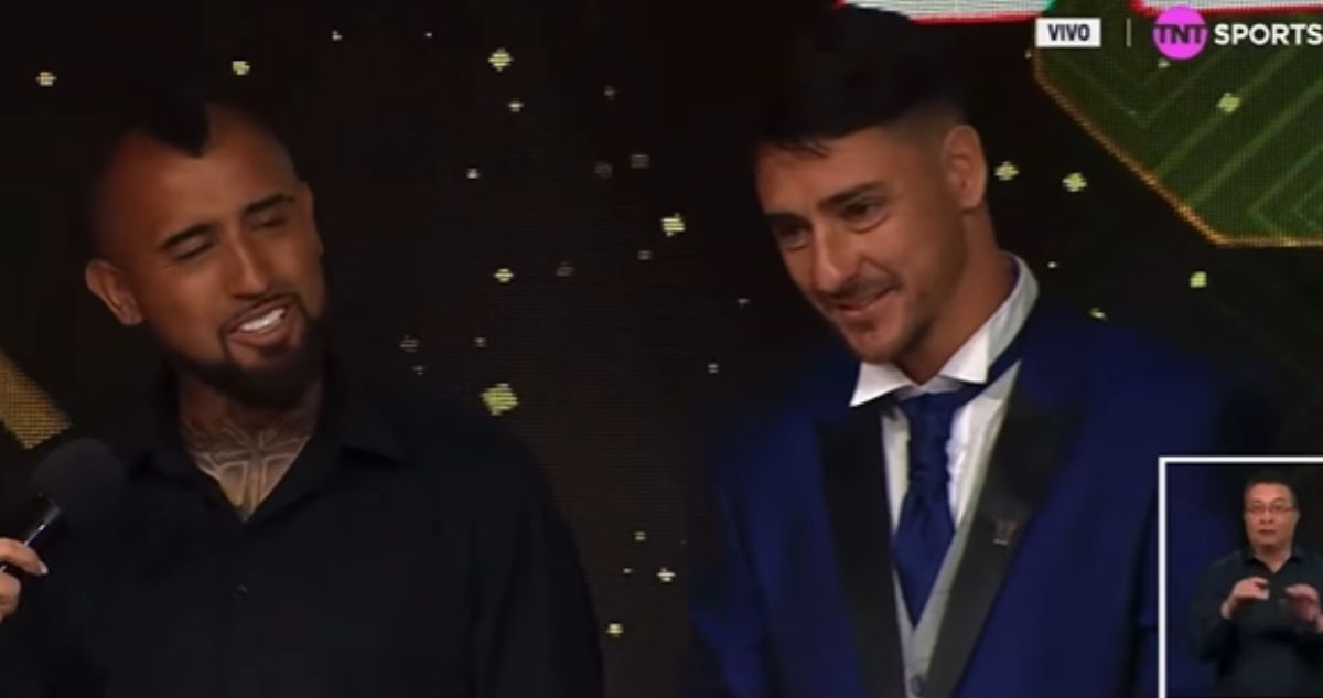 Arturo Vidal quiere a Fernando Zampedri en La Roja