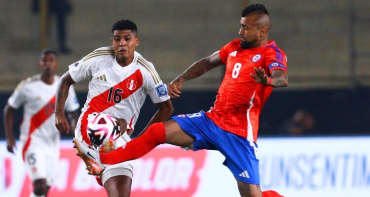 Arturo Vidal La Roja Perú