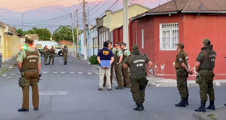 Balean a ciudadano haitiano al interior de domicilio en Estación Central