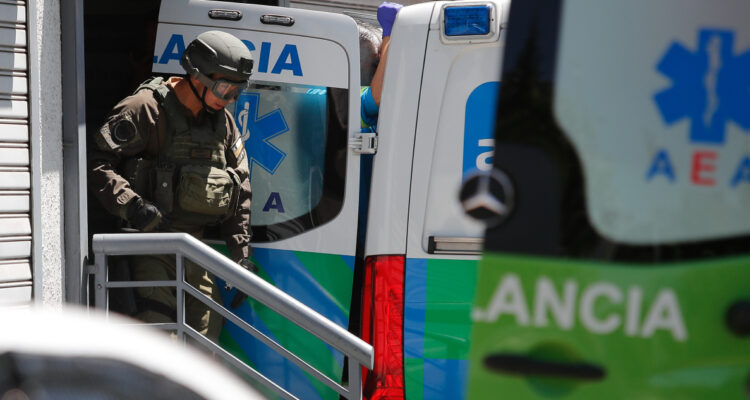 Carabinero revela negociación con hombre que mantuvo a rehén durante 6 horas en AFP de Las Condes