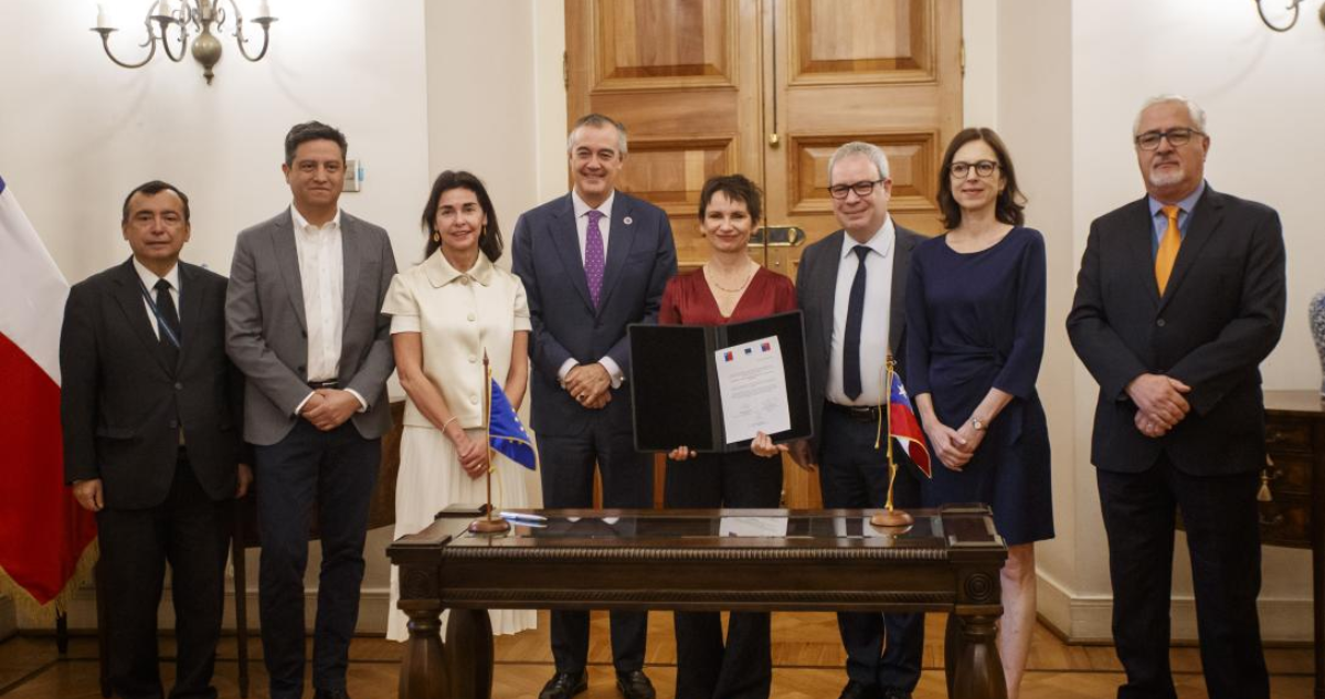Chile y la UE firman un acuerdo de cooperación en ciberseguridad para América Latina