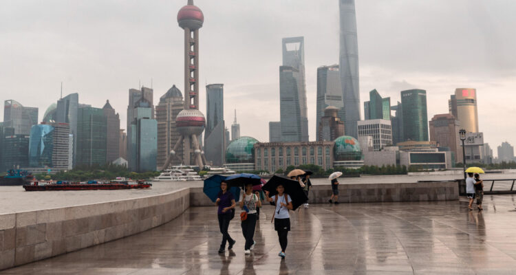 China anuncia nuevas políticas fiscales y tasa preferencial para recuperar el mercado inmobiliario