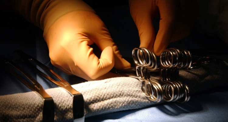 Ley que regula la cirugía estética en Chile