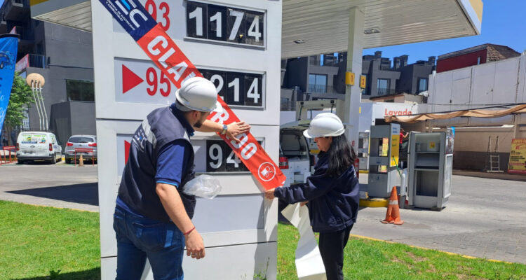 SEC clausura servicentro de Providencia por venta de combustible adulterado
