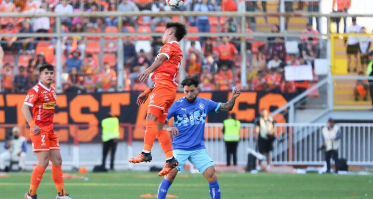 Cobreloa y Católica igualaron en Calama por Campeonato Nacional