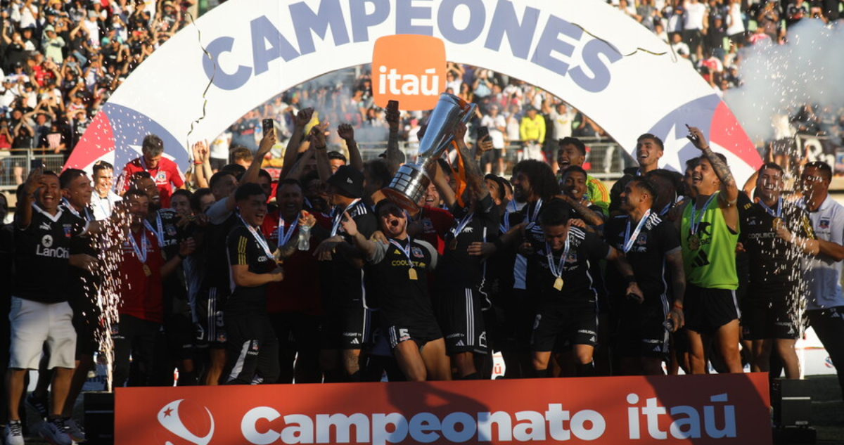 Colo Colo cumple con favoritismo y baja estrella 34 en Campeonato Nacional: aprovechó empate de La U