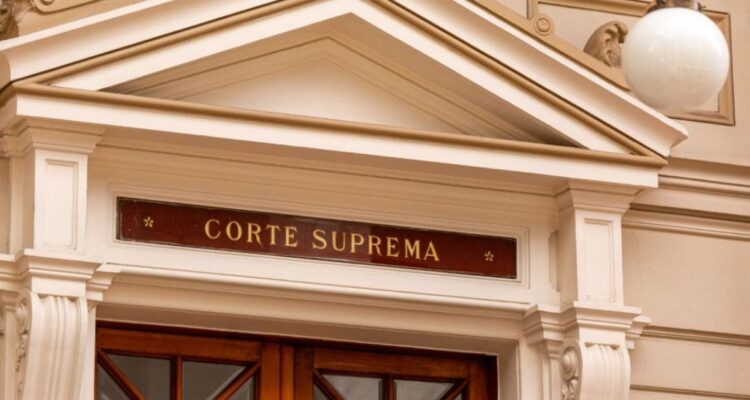 Suprema condena a 5 exagentes de la DINA por secuestro calificado y apremios ilegítimos en dictadura